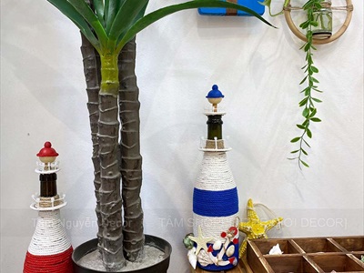 Ngọn hải đăng chai thuỷ tinh Handmade đính sò ốc [Thủ công - Sò ốc thật] C35cm CHAILO-HM-07